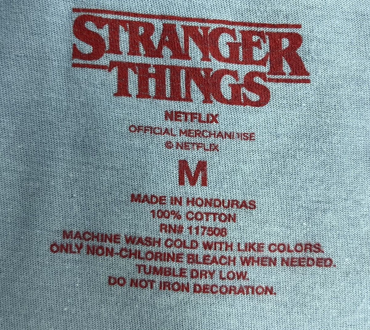 Vintage VINTAGE STRANGER THINGS 2 NETFLIX SHIRT Size US M / EU 48-50 / 2 - 6 Thumbnail