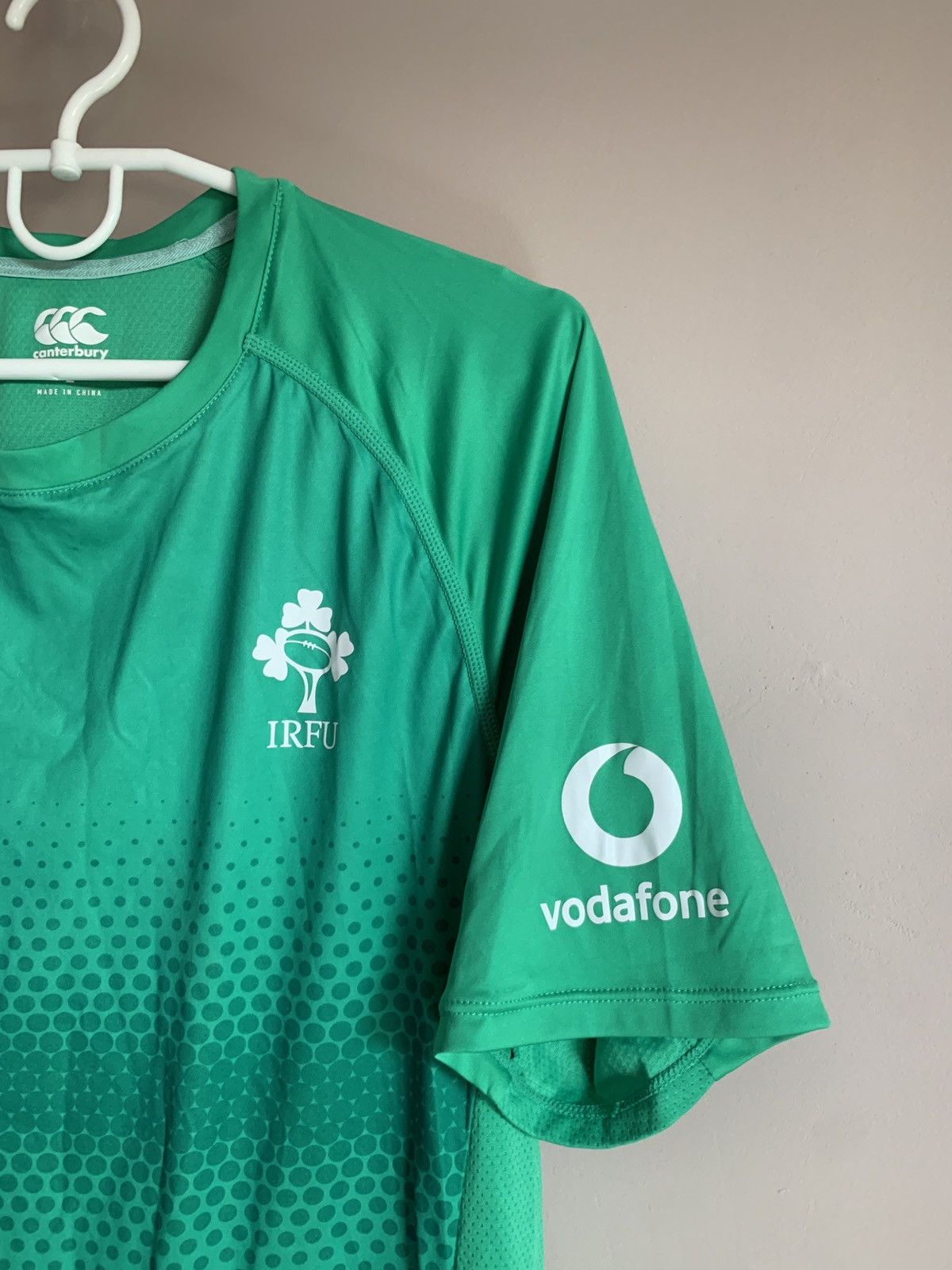 Canterbury of New Zealand Ireland Training Rugby Union Shirt Canterbury Jersey Size L Size US L / EU 52-54 / 3 - 4 Thumbnail