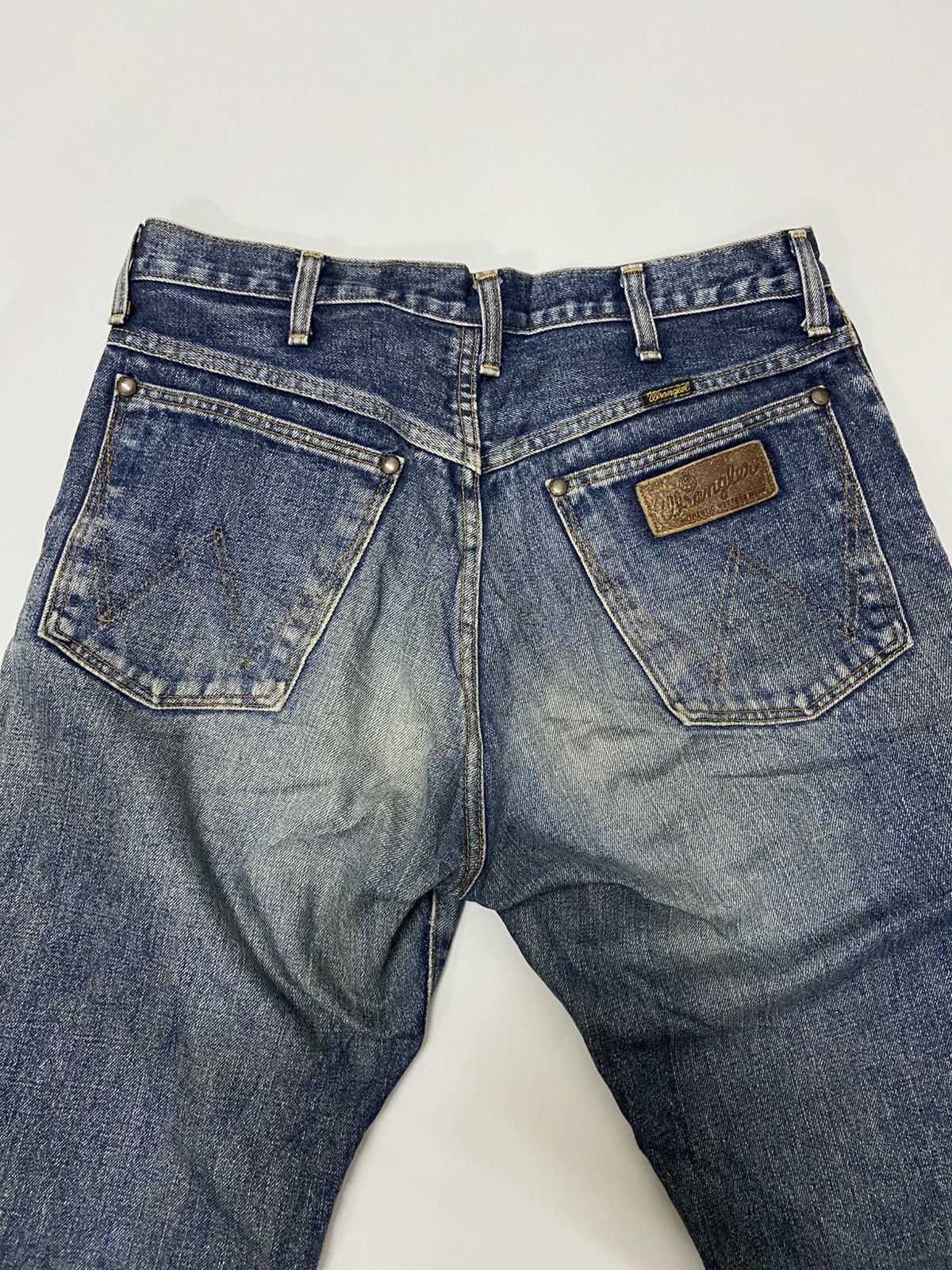 Wrangler VINTAGE WRANGLER BLUE BELLS DISTRESSED JEANS Size US 31 - 5 Thumbnail