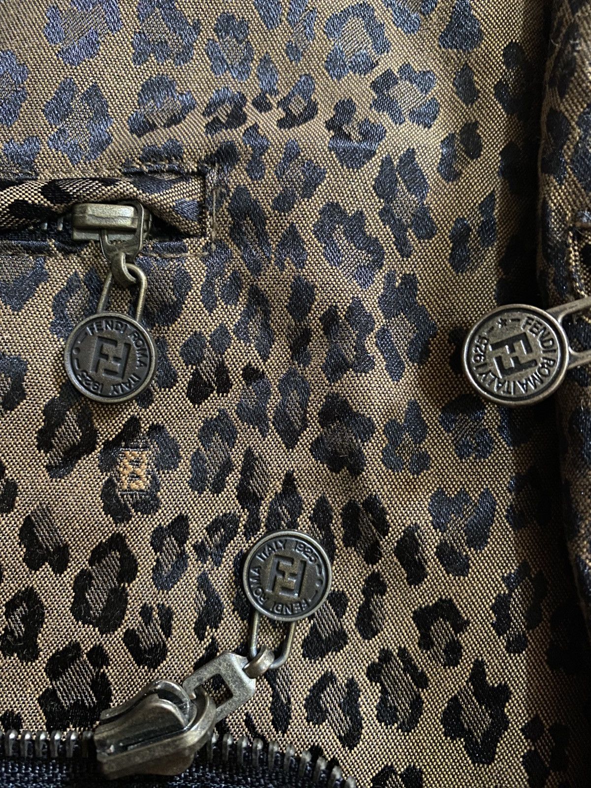 Fendi Vintage Fendi Reversible Leopard monogram black Jacket Size US L / EU 52-54 / 3 - 3 Thumbnail