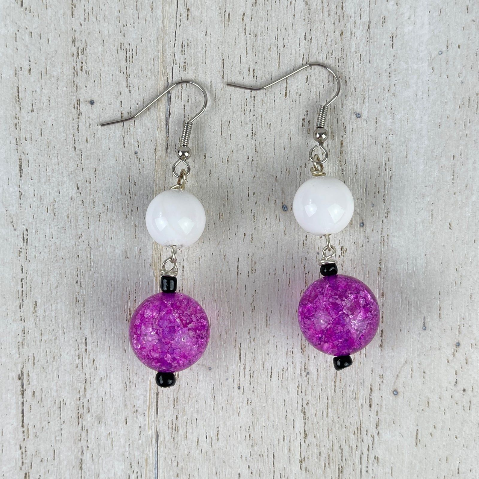 Handmade Crackle Glass Magenta Cream White Bead Earrings Handmade Size ONE SIZE - 1 Thumbnail