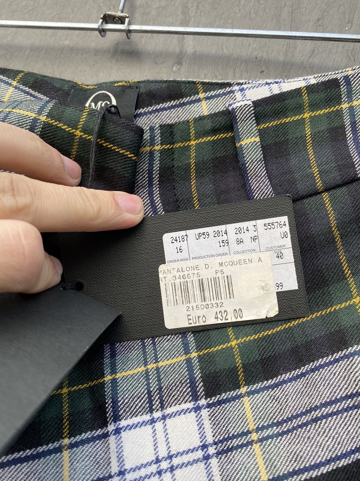 Alexander McQueen Alexander mcqeen wool plaid dress pants size 40 Size 27" / US 4 / IT 40 - 4 Thumbnail