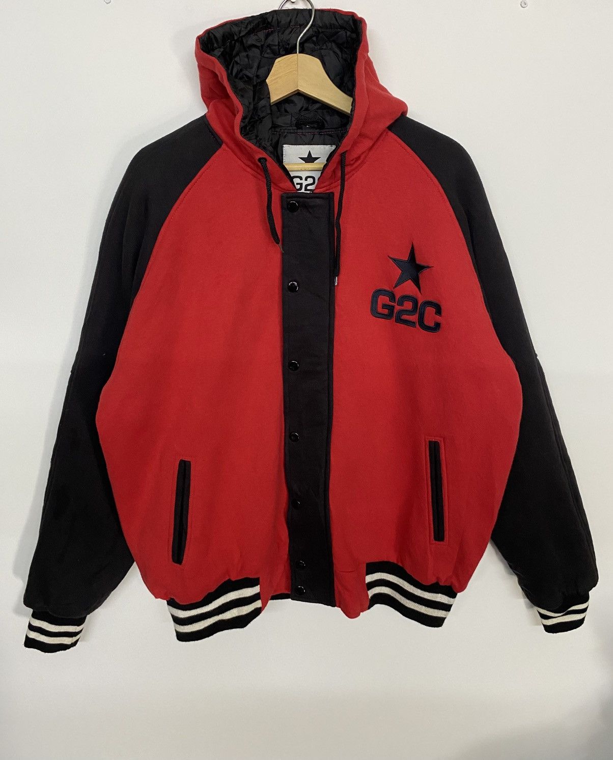 Japanese Brand G2C By Andrew Donahue Small Logo Embroidery Hoodie Sweatshir Size US L / EU 52-54 / 3 - 1 Thumbnail