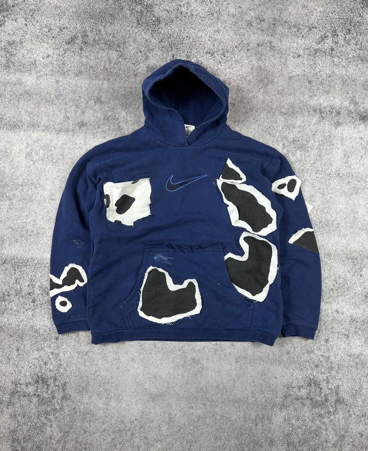 Nike Y2K Custom Cow Nike Centre Logo Hoodie Pocket Streetwear Size S / US 4 / IT 40 - 1 Thumbnail