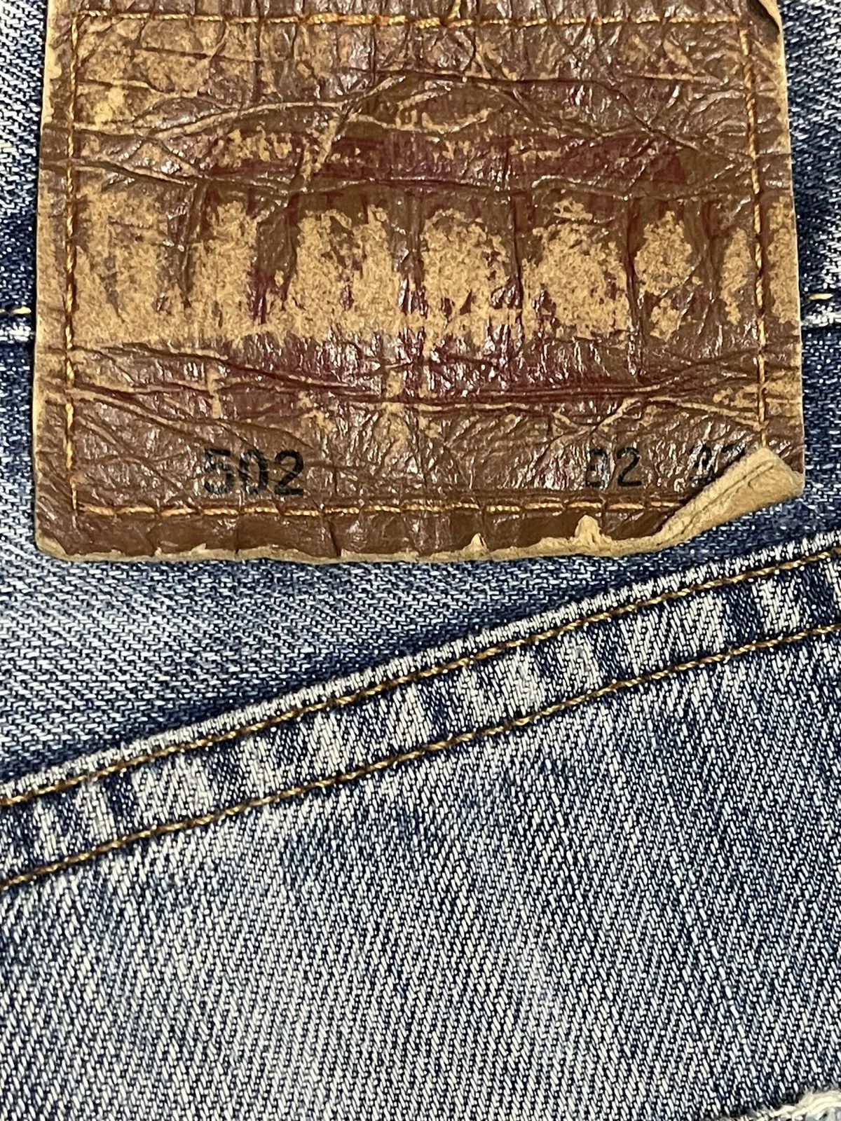 Levi's Vintage 90s Levis 502 Faded Wash Distress Loose Jeans Size US 33 - 9 Thumbnail