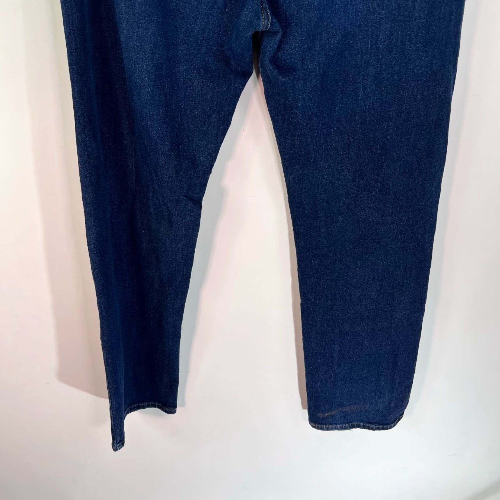 Levi's Levi's 505 Classic Regular Straight Jeans Men's Size 40 Blue Dark Wash 40X32 Size US 40 / EU 56 - 6 Thumbnail