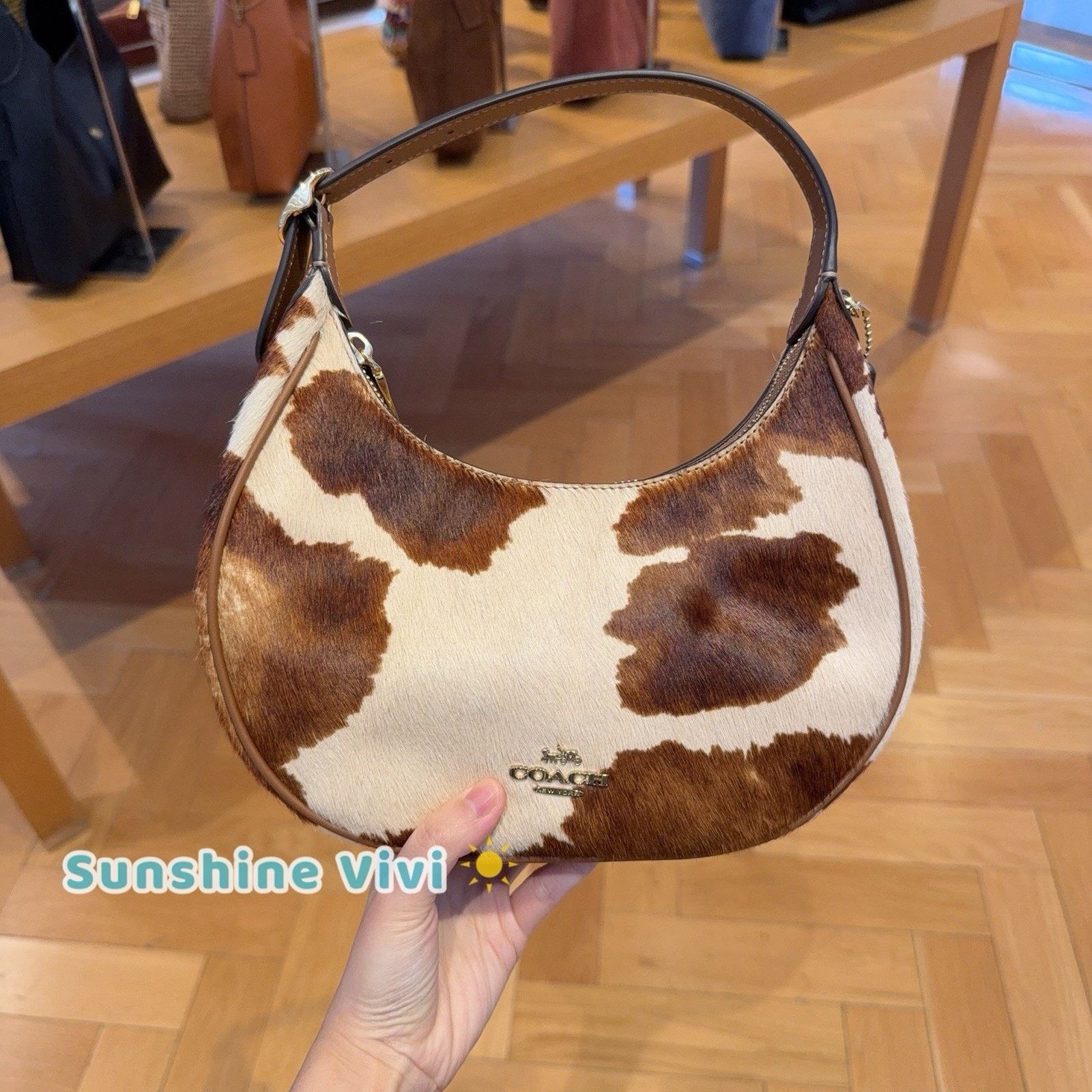 Coach NWT COACH Emily Shoulder Bag In Haircalf Cow CDX23 Gold/Cow Size ONE SIZE - 1 Thumbnail
