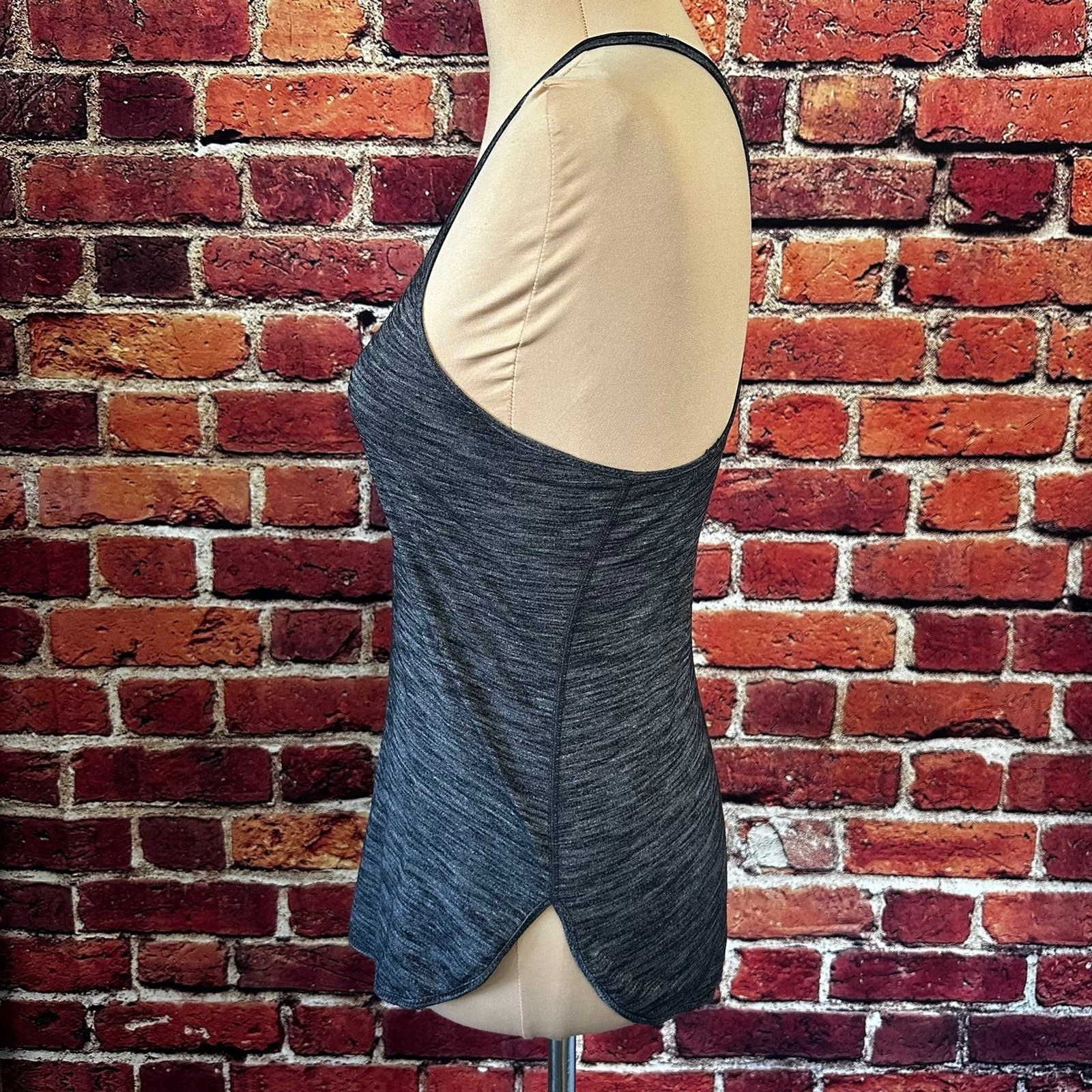 Lululemon Lululemon Tank Top Size S / US 4 / IT 40 - 2 Thumbnail
