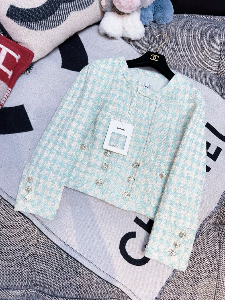 Chanel Chanel 23S spring and summer mint green double-breasted pl Size S / US 4 / IT 40 - 1 Thumbnail