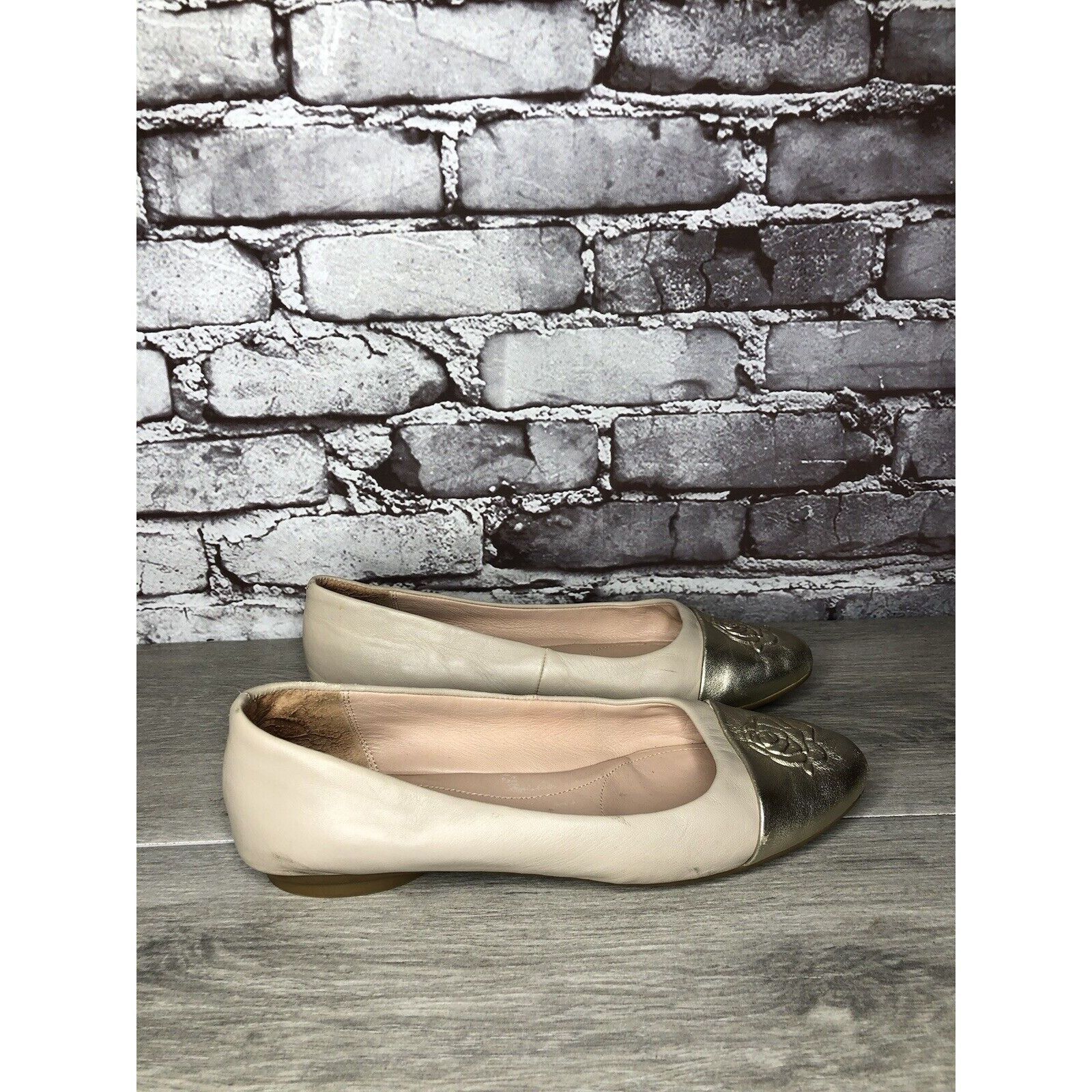 Other Taryn Rose Nude Pink Leather Gold Cap Toe Ballet Flats Women Size US 8.5 / IT 38.5 - 12 Thumbnail