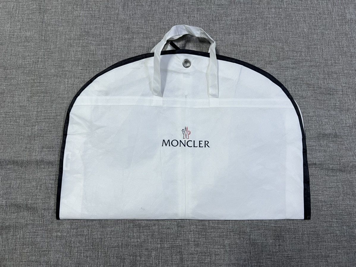 Moncler Moncler Garment Bag Size ONE SIZE - 2 Thumbnail