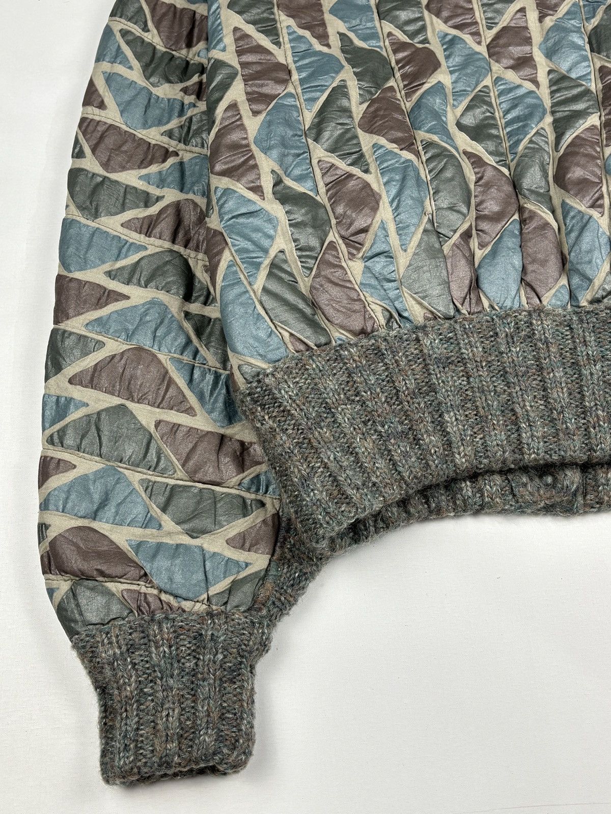 Issey Miyake 1980s Archived Quilted Pattern Wool Knit Jacket Size US L / EU 52-54 / 3 - 11 Thumbnail