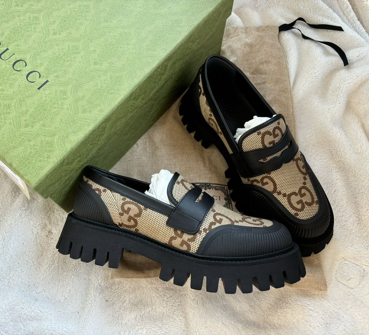 Gucci Maxi Jumbo GG Supreme Loafers