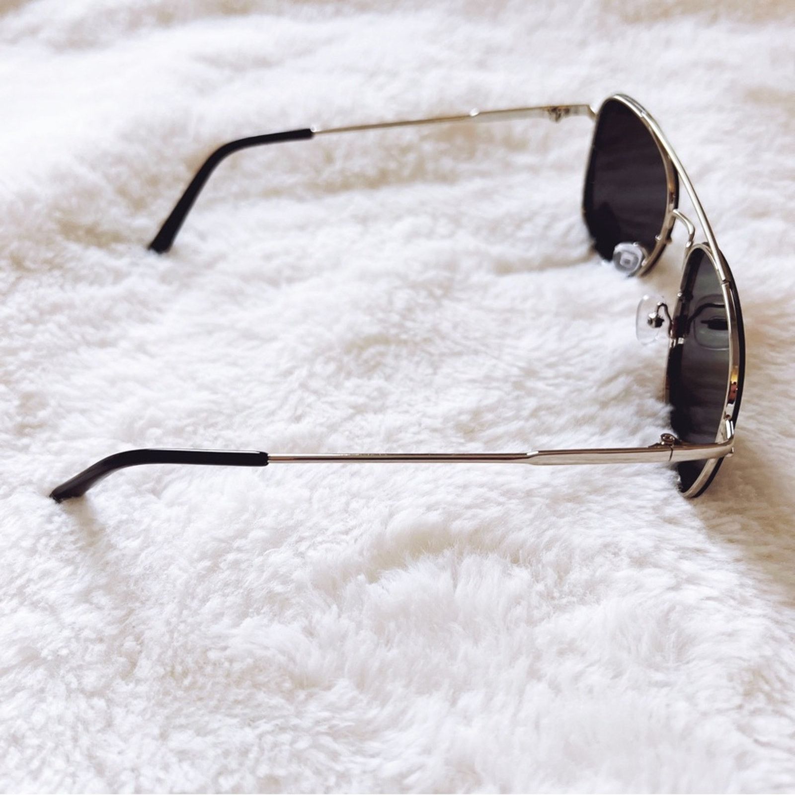 Other Leo Dark Gray &Silver Lenses Polarized Sunglasses Size ONE SIZE - 6 Thumbnail