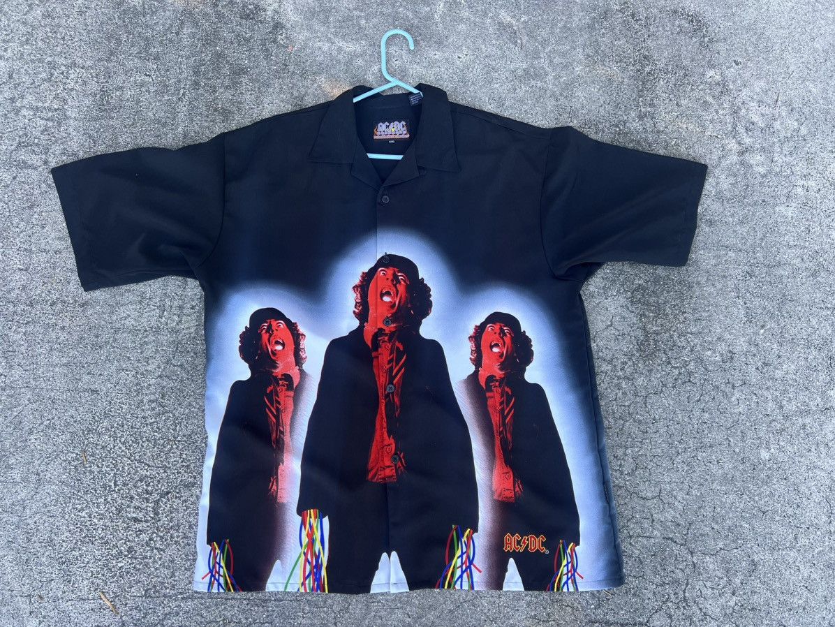 AC/DC × Band Tees × Vintage Vintage Angus Young AC/DC Button Up Size US XXL / EU 58 / 5 - 1 Thumbnail