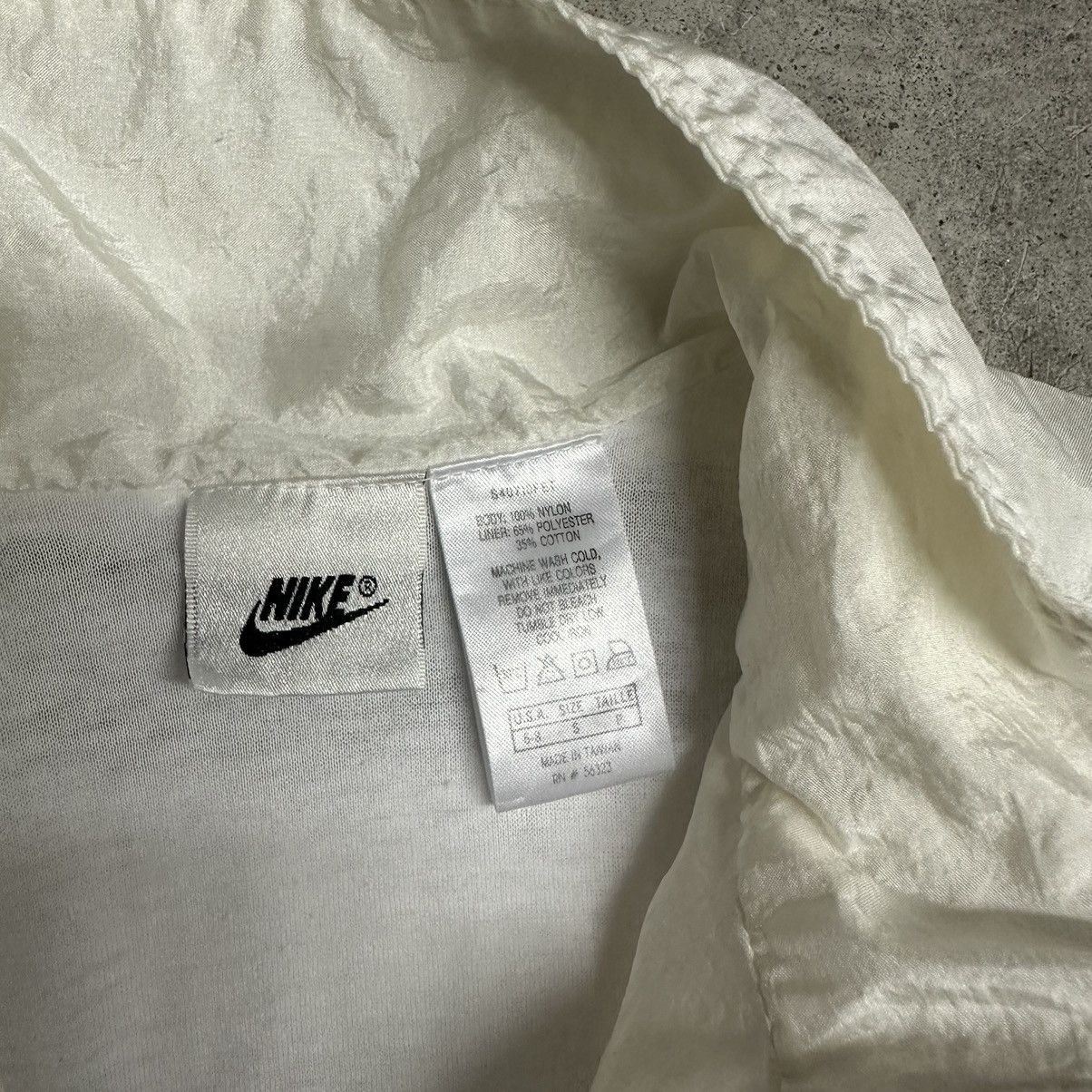 Nike × Vintage Vintage Rare Nike Paisley Windbreaker Jacket Size US S / EU 44-46 / 1 - 6 Thumbnail