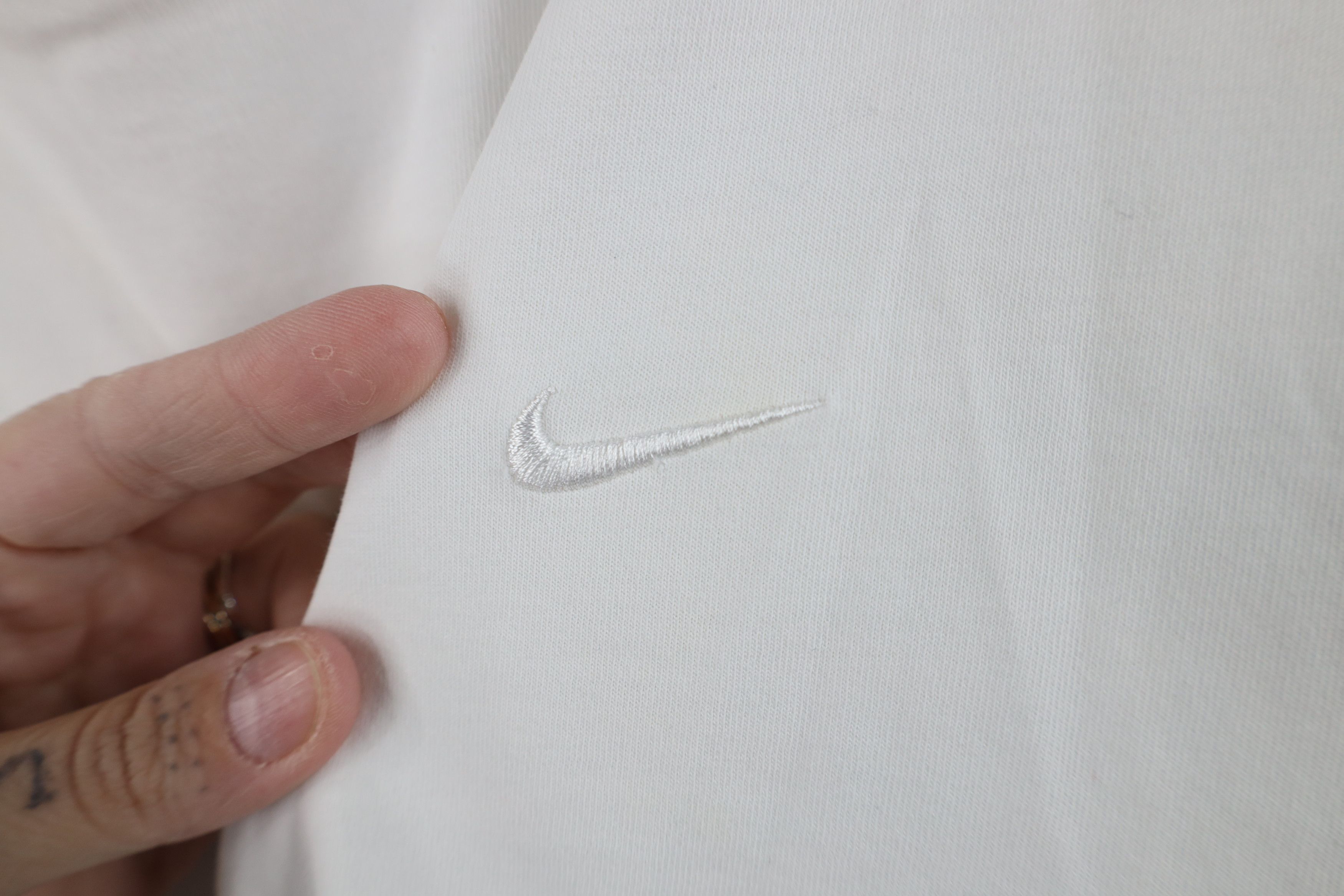 Nike Y2K Nike Dri-Fit Scott Mini Swoosh Monochrome T-Shirt White Size US XL / EU 56 / 4 - 4 Thumbnail