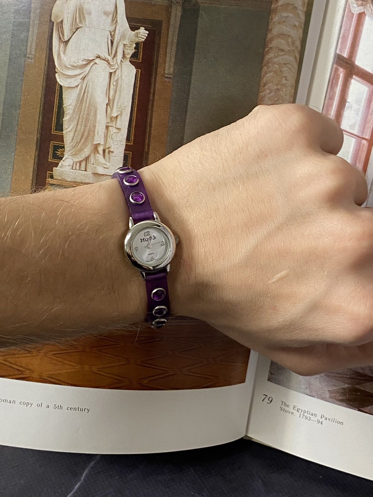 Jewelry Vintage Muddy Quartz Watch with Purple Strap Size ONE SIZE - 7 Thumbnail