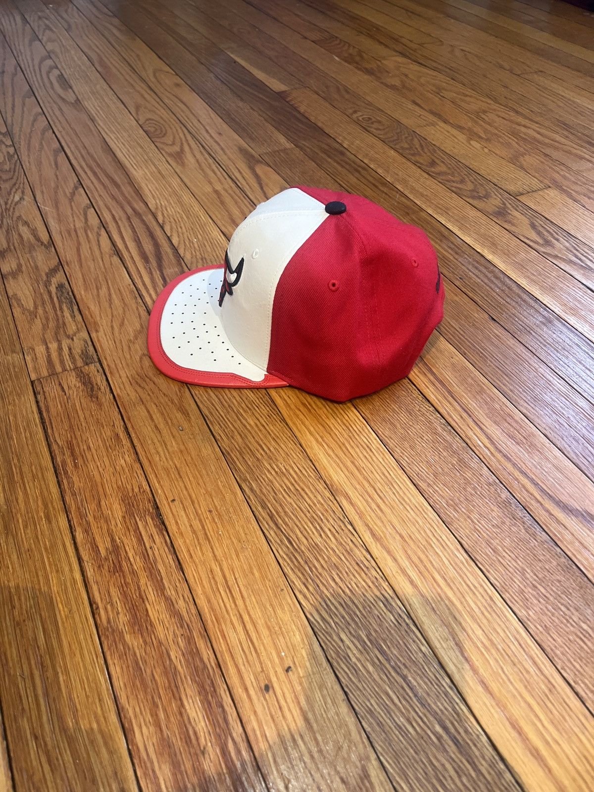 Mitchell & Ness × Vintage Mitchell and ness bulls SnapBack Size ONE SIZE - 2 Thumbnail