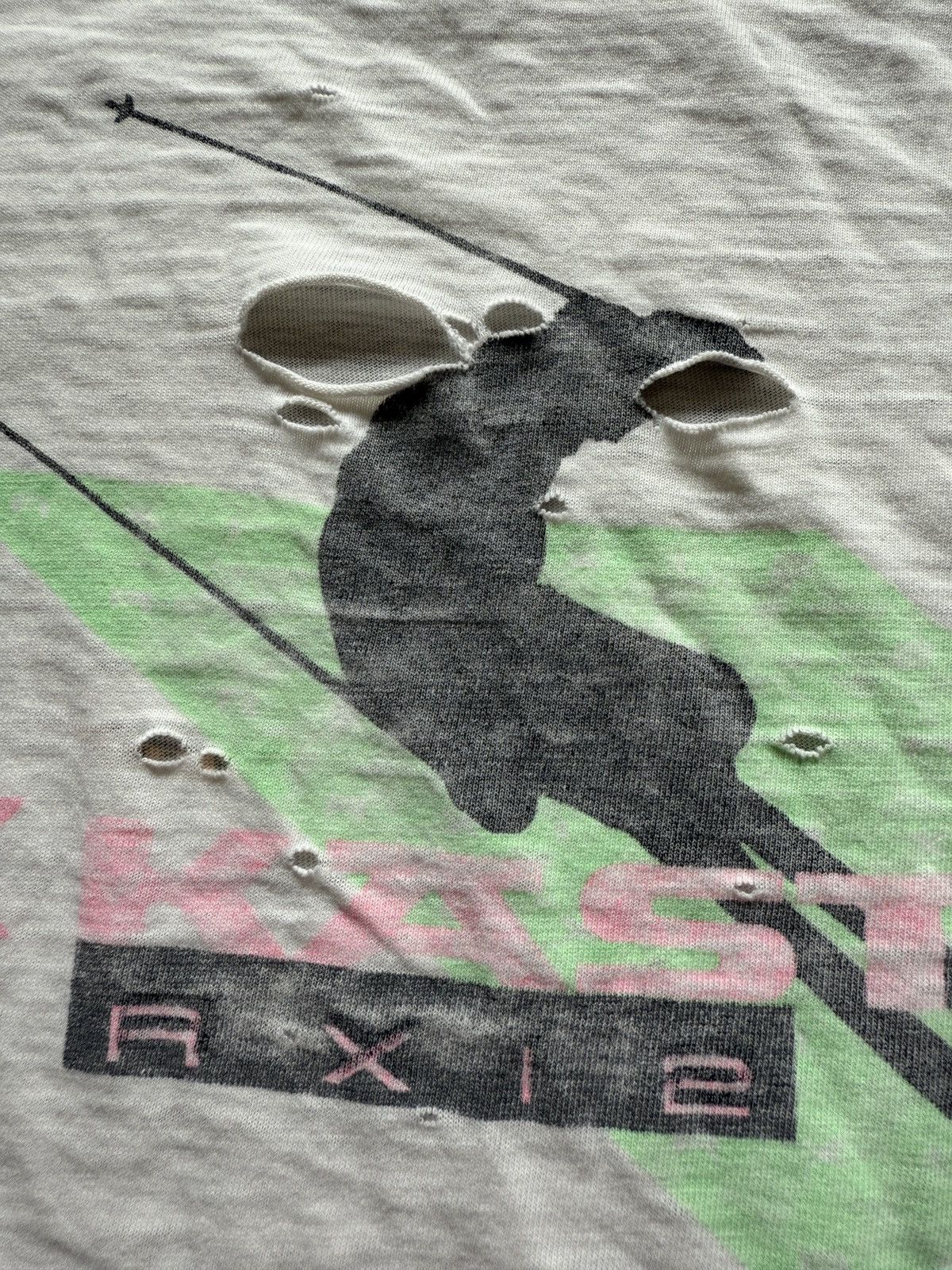 Vintage Vintage 90s Kastle Ski Gear Distressed Graphic Tee Size US XL / EU 56 / 4 - 5 Thumbnail