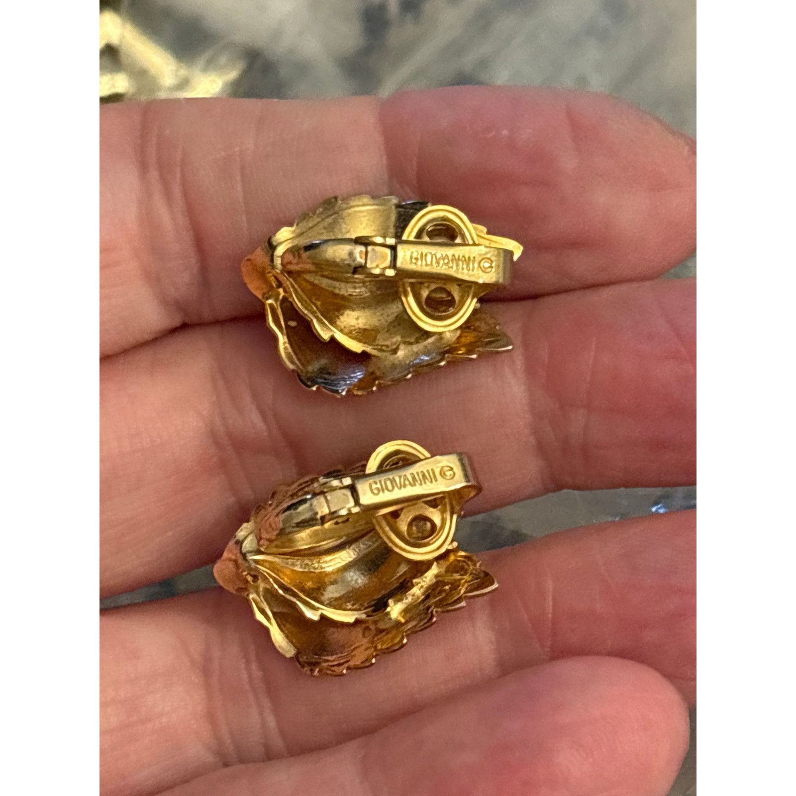 Other Vintage Signed GIOVANNI Double Leaf CLIP ON Earrings Size ONE SIZE - 20 Thumbnail