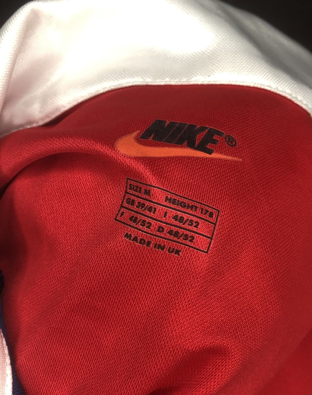 Nike Soccer jersey Arsenal London 1998 Bergkamp vintage Nike Size US M / EU 48-50 / 2 - 6 Thumbnail