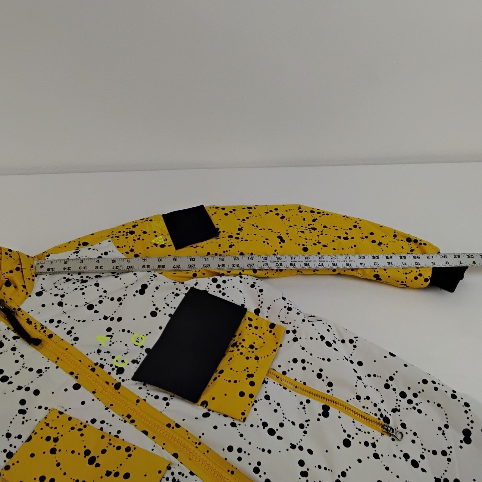 Nike ACG Nike ACG Insulated Jacket Men's M Yellow Black AQ3531-100 Size US M / EU 48-50 / 2 - 14 Thumbnail