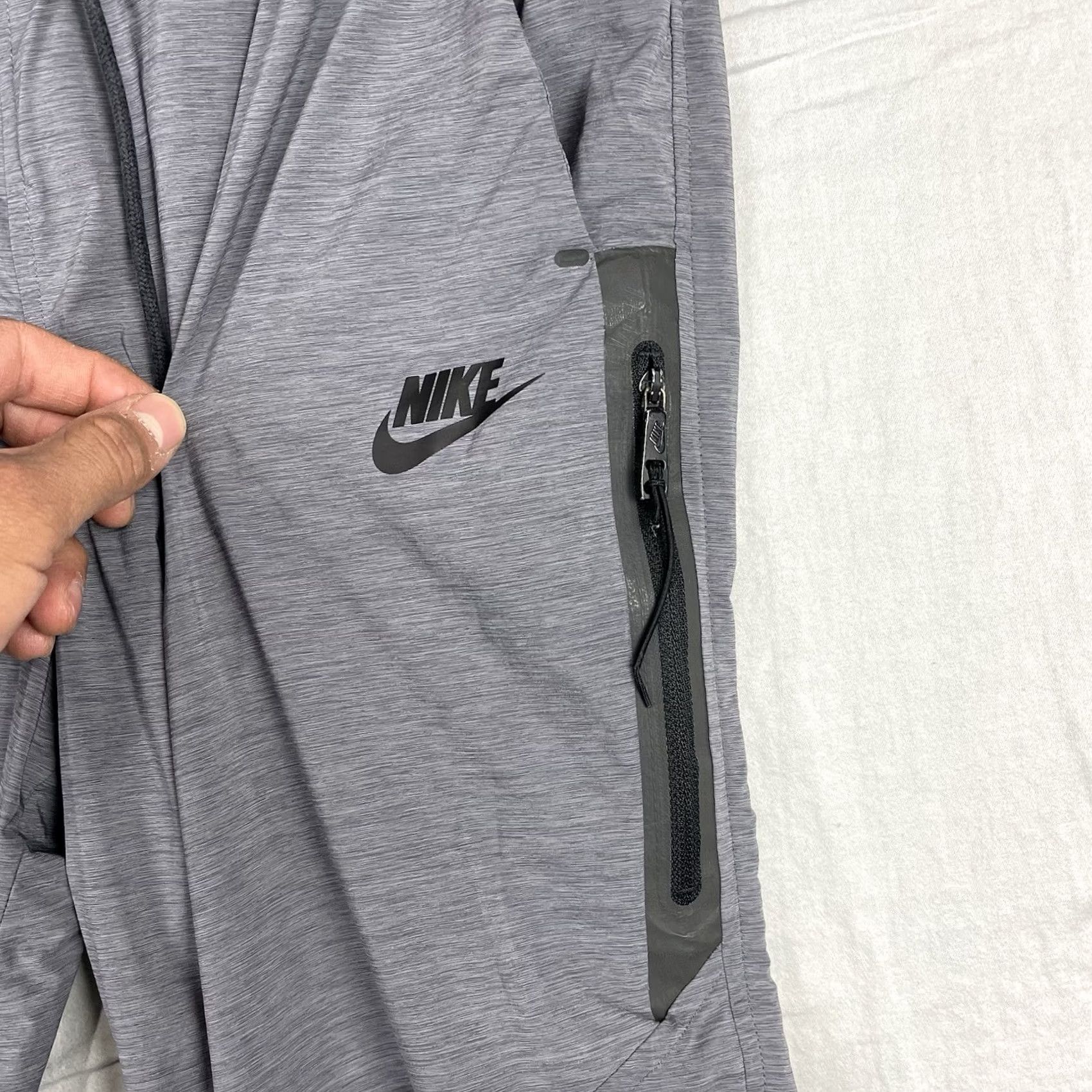 Nike Nike Joggers Womens Medium Bonded Woven Pants Tapered Sportswear Grey Size 32" / US 10 / IT 46 - 6 Thumbnail