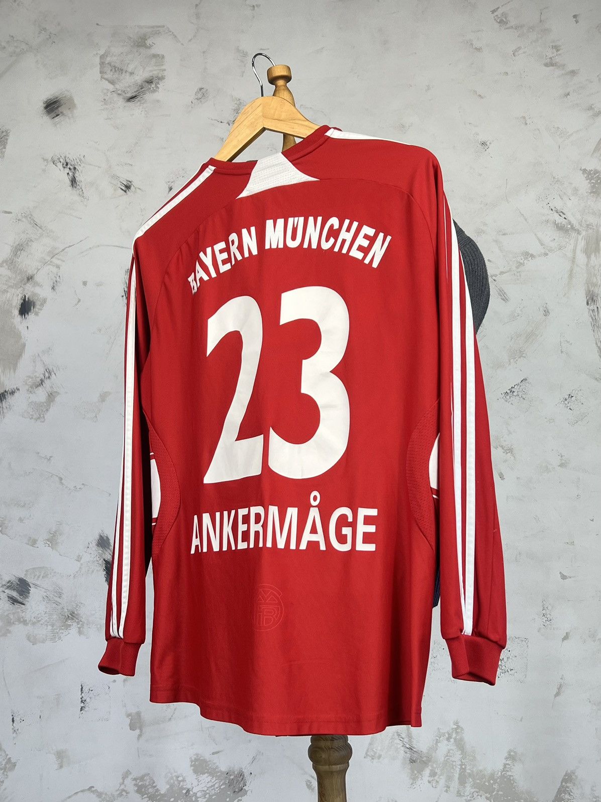 Adidas Adidas Bayern Munich Jersey Long Sleeve Shirt S - M Size US M / EU 48-50 / 2 - 3 Thumbnail