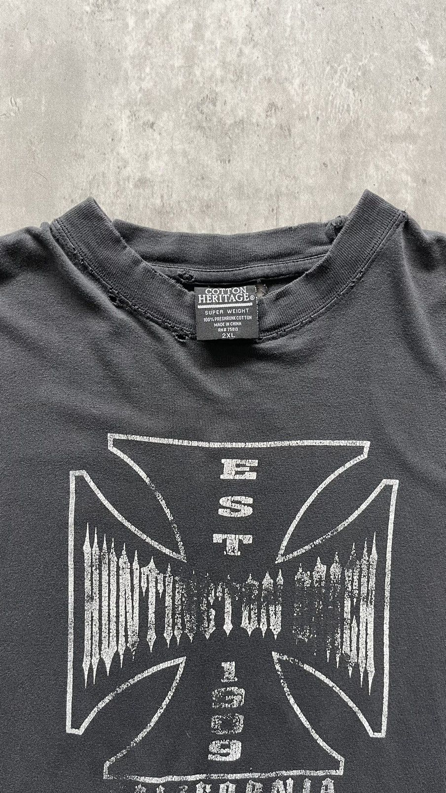 Band Tees × Vintage VINTAGE 1990S HUNTINGTON BEACH CALIFORNIA FADED TEE Size US XXL / EU 58 / 5 - 3 Thumbnail
