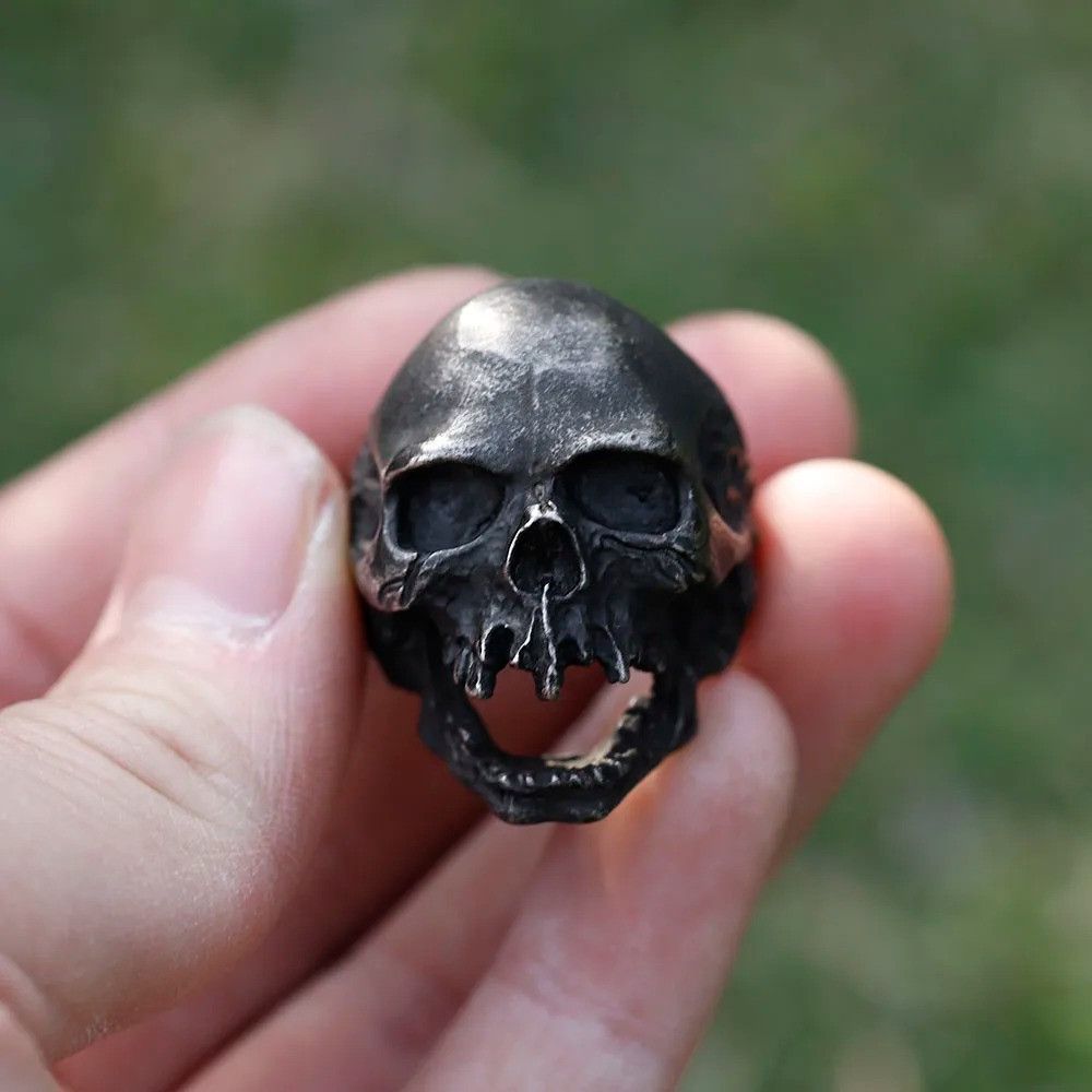 Jewelry Black Large Skull Ring Size ONE SIZE - 4 Thumbnail