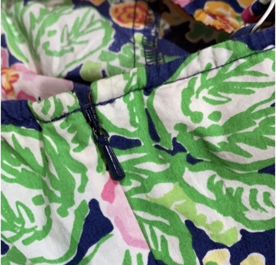 Lilly Pulitzer Lilly Pulitzer Gardenia Peplum top sz.4 Size S / US 4 / IT 40 - 10 Thumbnail