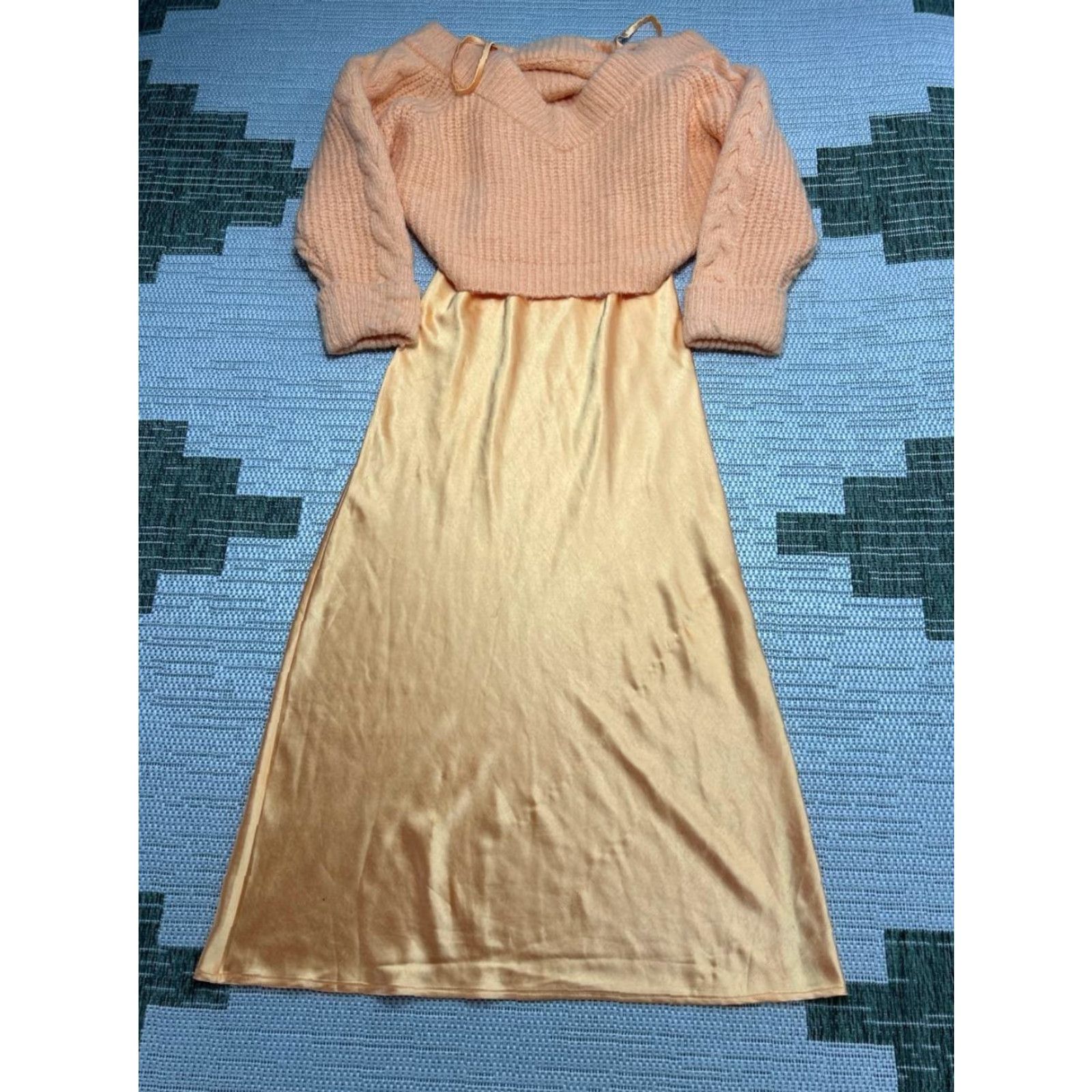 Anthropologie Mare Anthropologie Sweater Midi Dress Women M Orange Knit V-Neck Dolman Sleeve Pullover Size M / US 6-8 / IT 42-44 - 2 Thumbnail