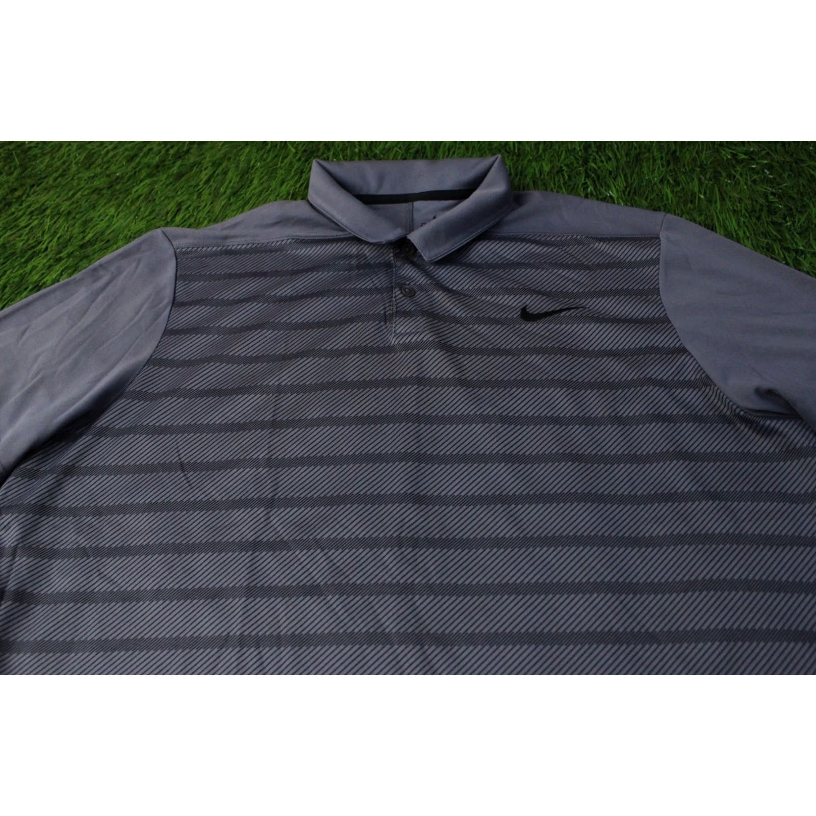 Nike Nike Dri-FIT Polo Shirt Men XL Gray and Black Polo Short Sleeve Training Sport Jersey 2018 Size US XL / EU 56 / 4 - 2 Thumbnail