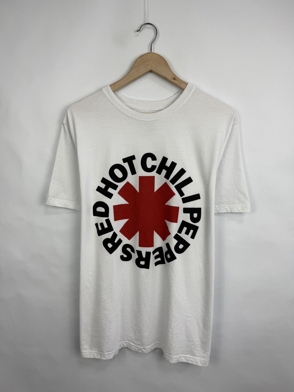 Band Tees 🇺🇸 Vintage Y2K Red Hot Chili Peppers T-Shirt 2022 Rare Size US XL / EU 56 / 4 - 3 Thumbnail