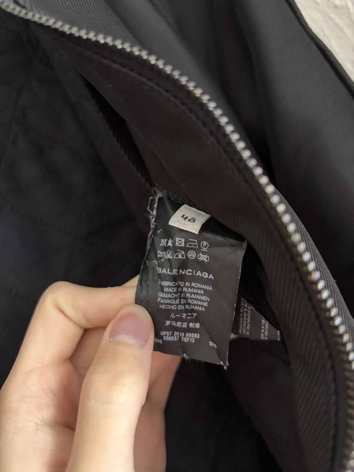 Balenciaga Balenciaga “Join a weird trip” Bomber Size US M / EU 48-50 / 2 - 4 Thumbnail