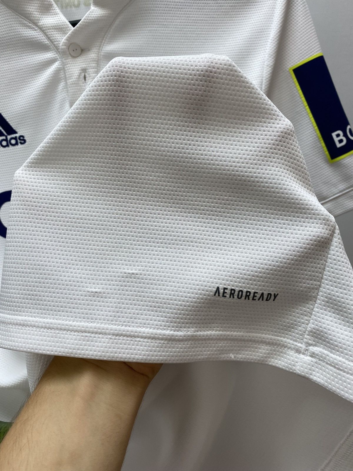 Adidas LEEDS UNITED 2021 2022 #16 FOOTBALL JERSEY AND SHORTS Size US M / EU 48-50 / 2 - 5 Thumbnail