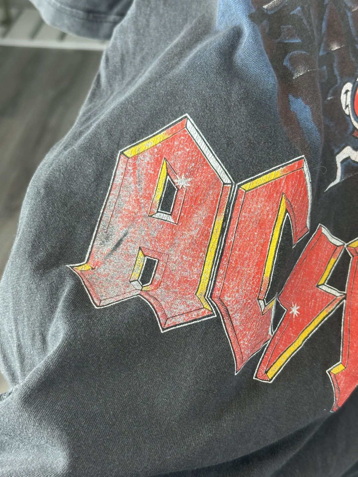 Vintage AC/DC Fly on the Wall Tour 90s Single Stitch Tee Faded Size US L / EU 52-54 / 3 - 6 Thumbnail