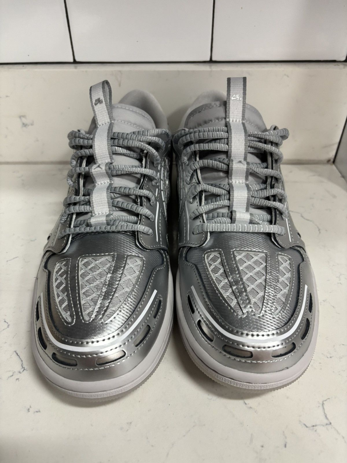 Other Jordan 1 Method of Make “Metallic Silver” Size US 11.5 / EU 44-45 - 2 Thumbnail
