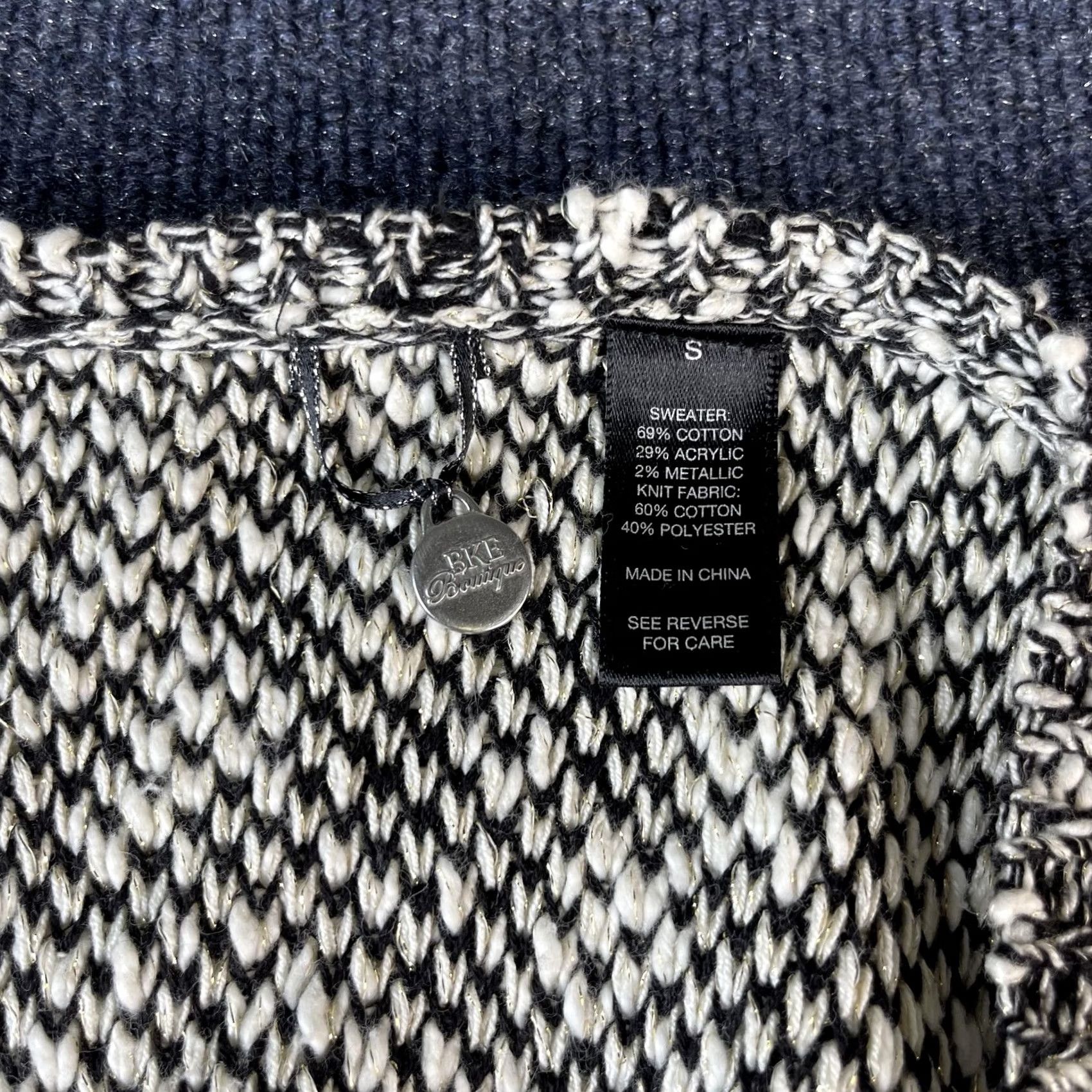 BKE BKE Boutique Sweater Cardigan Womens Small Black White Beige Knit Metallic Button Front Scoop Neck Long Sleeve Multicolor Knit Size S / US 4 / IT 40 - 2 Thumbnail