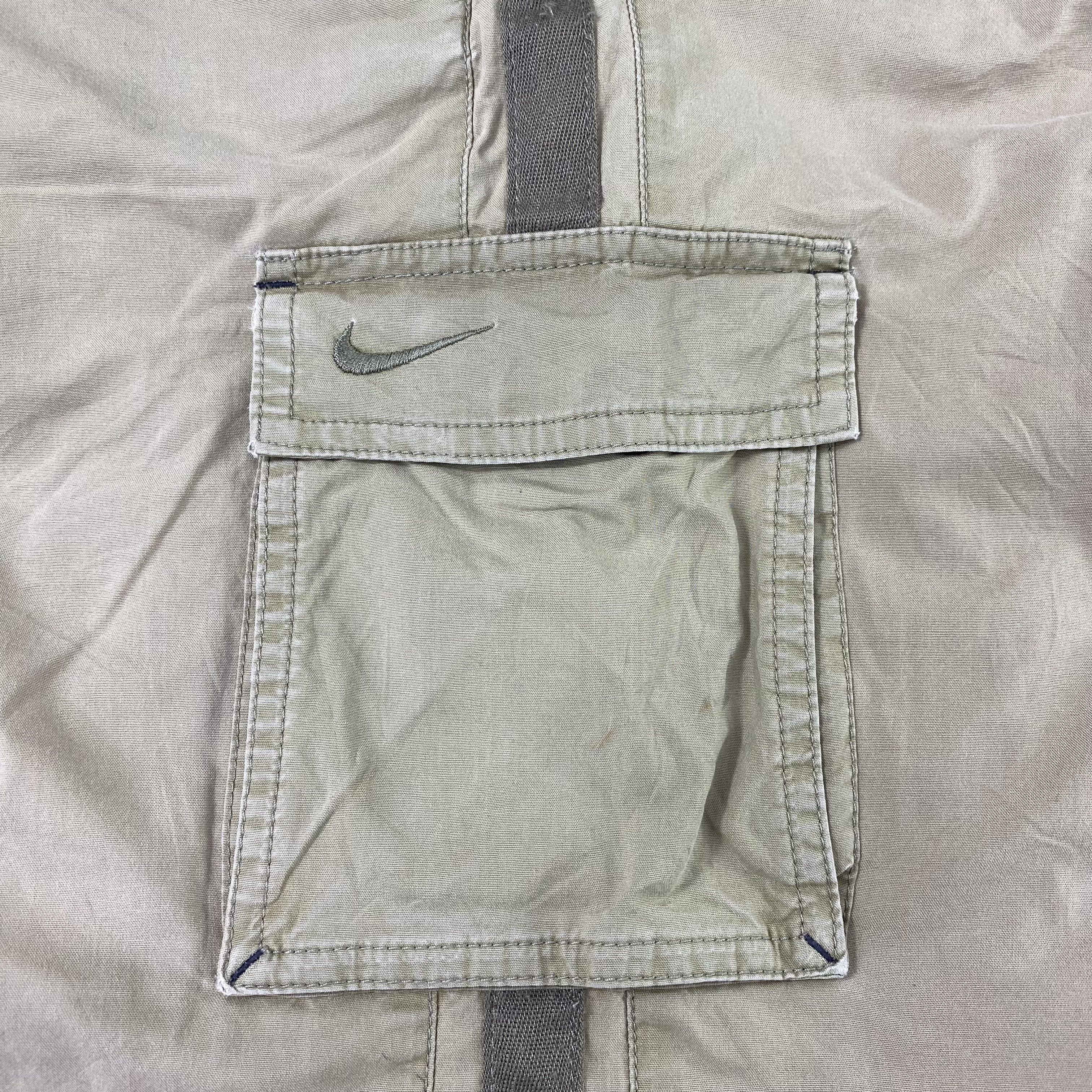Nike Nike Drawstring Bondage Multipocket Cargo Short Pant-C058 Size US 35 - 4 Thumbnail