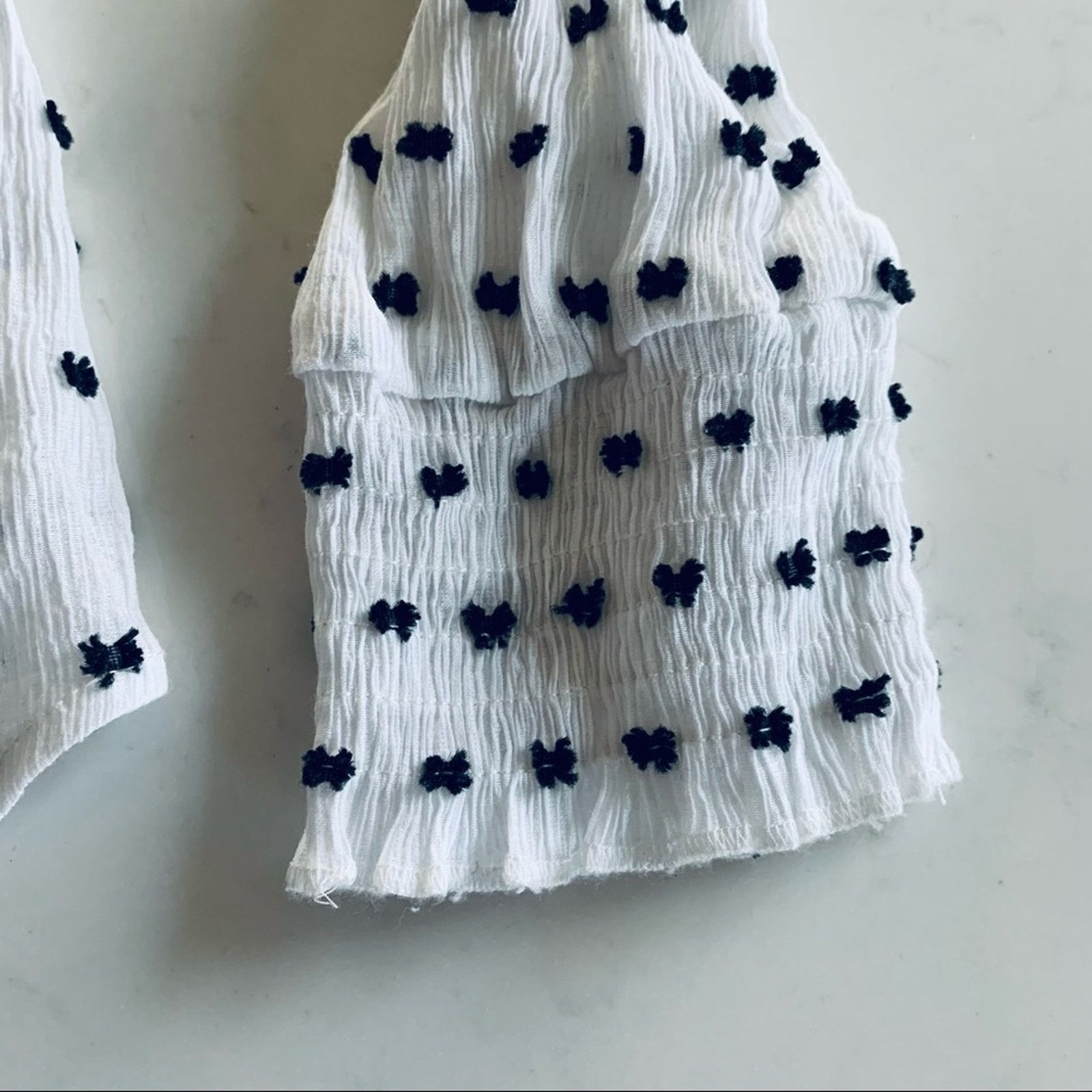 Zara Zara Swiss dot blouse BLOGGERS FAVORITE size XS Size XS / US 0-2 / IT 36-38 - 6 Thumbnail
