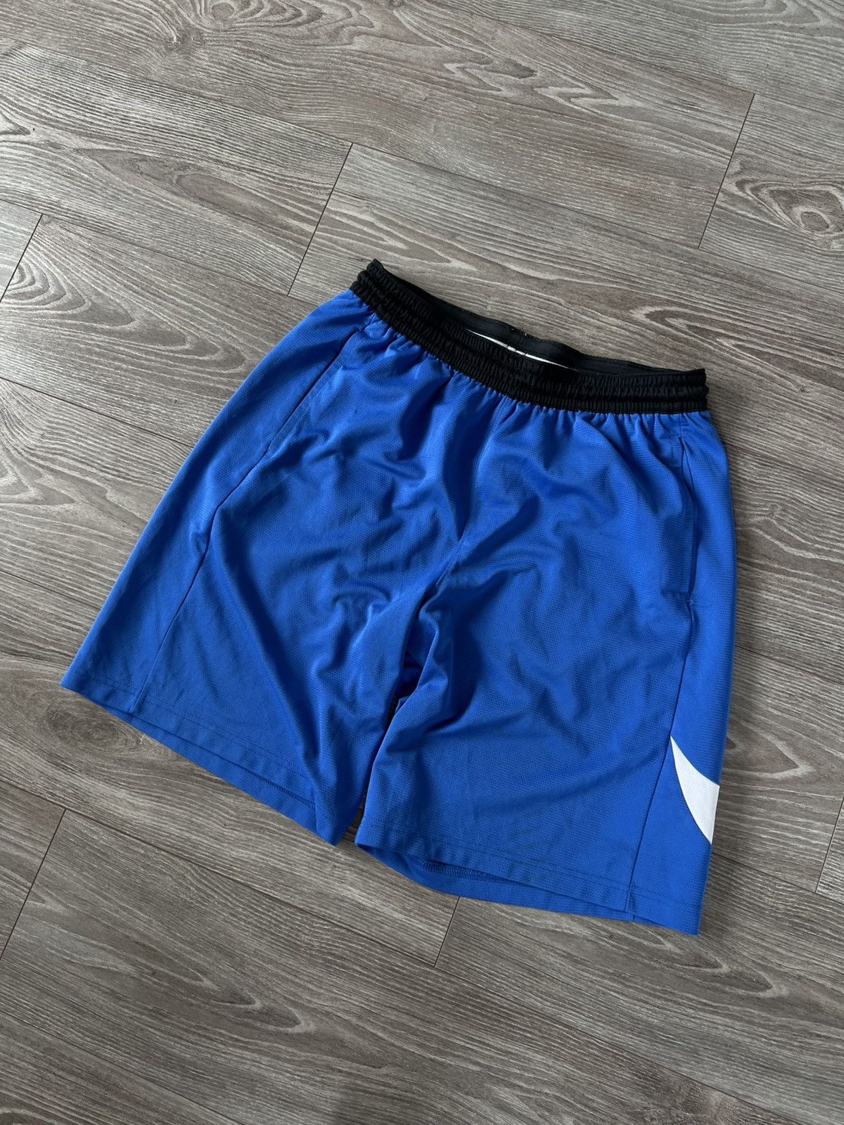 Nike Nike Big Swoosh Lite Weight Basketball/Gym Sport Shorts Size US 34 / EU 50 - 2 Thumbnail