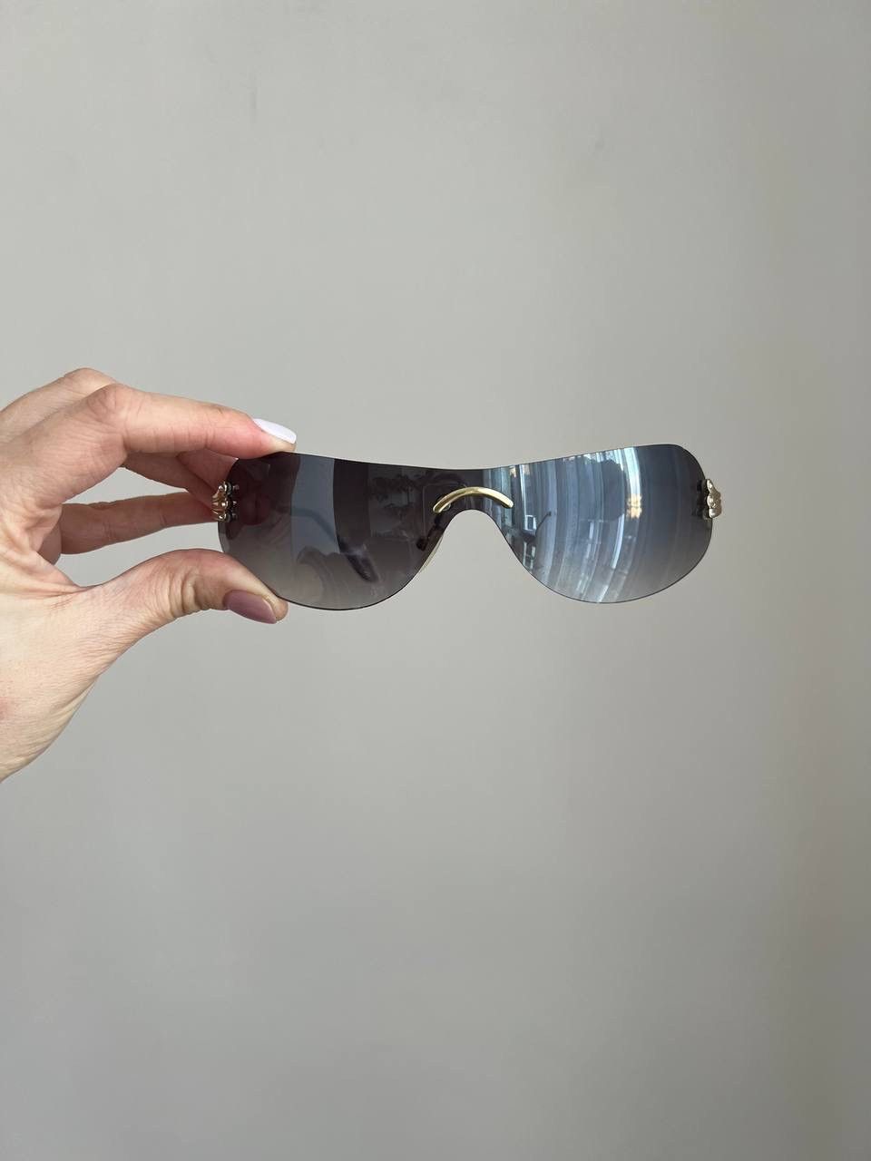Chanel Chanel vintage sunglasses in gold with logo Size ONE SIZE - 2 Thumbnail