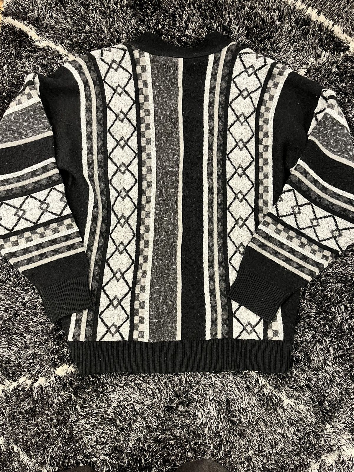 Vintage VINTAGE CARDIGAN W/ PATTERN Size US XL / EU 56 / 4 - 3 Thumbnail
