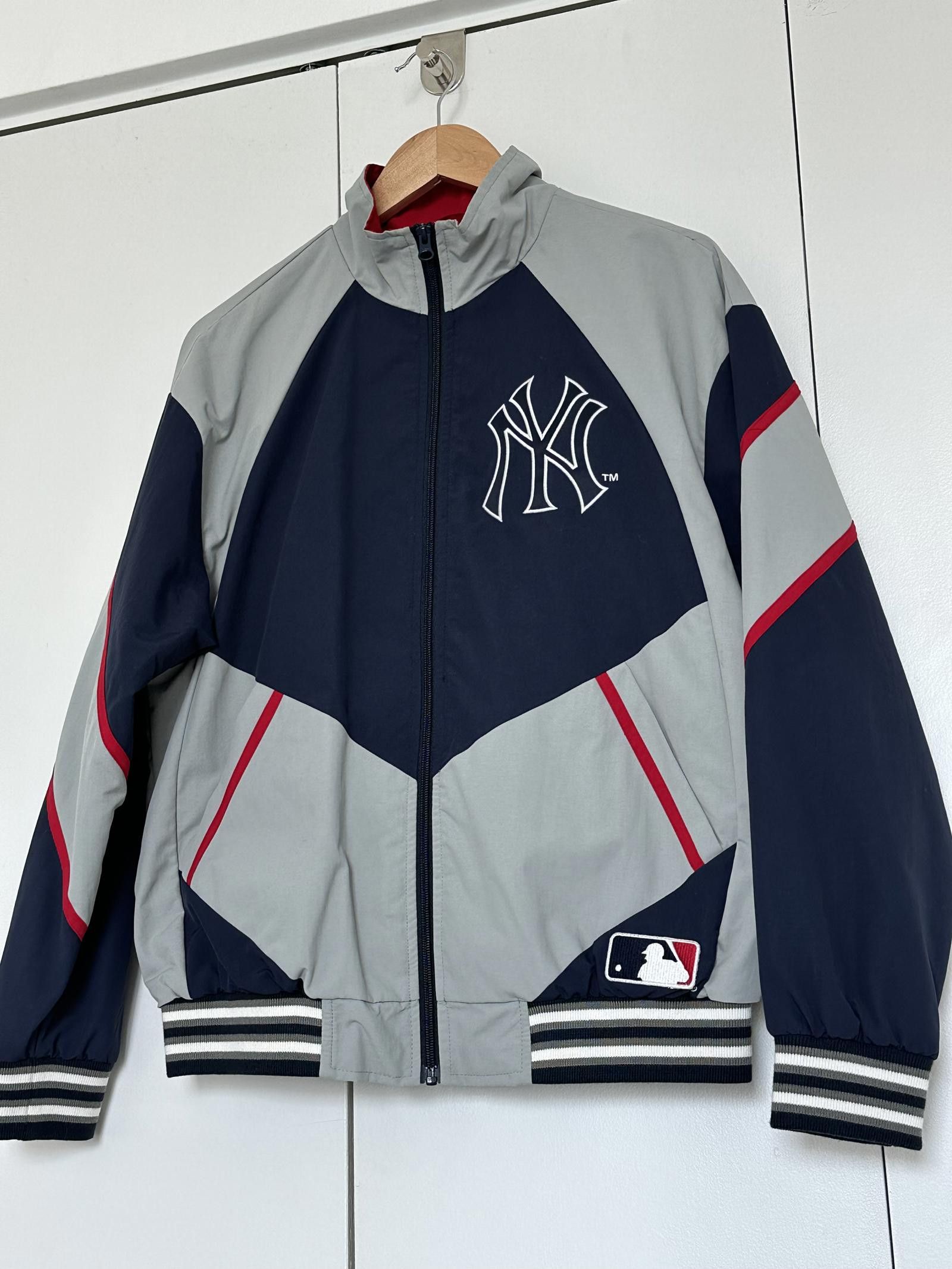 image of Supreme X New York Yankees Track Jacket & Pants Small in Grey, Men's