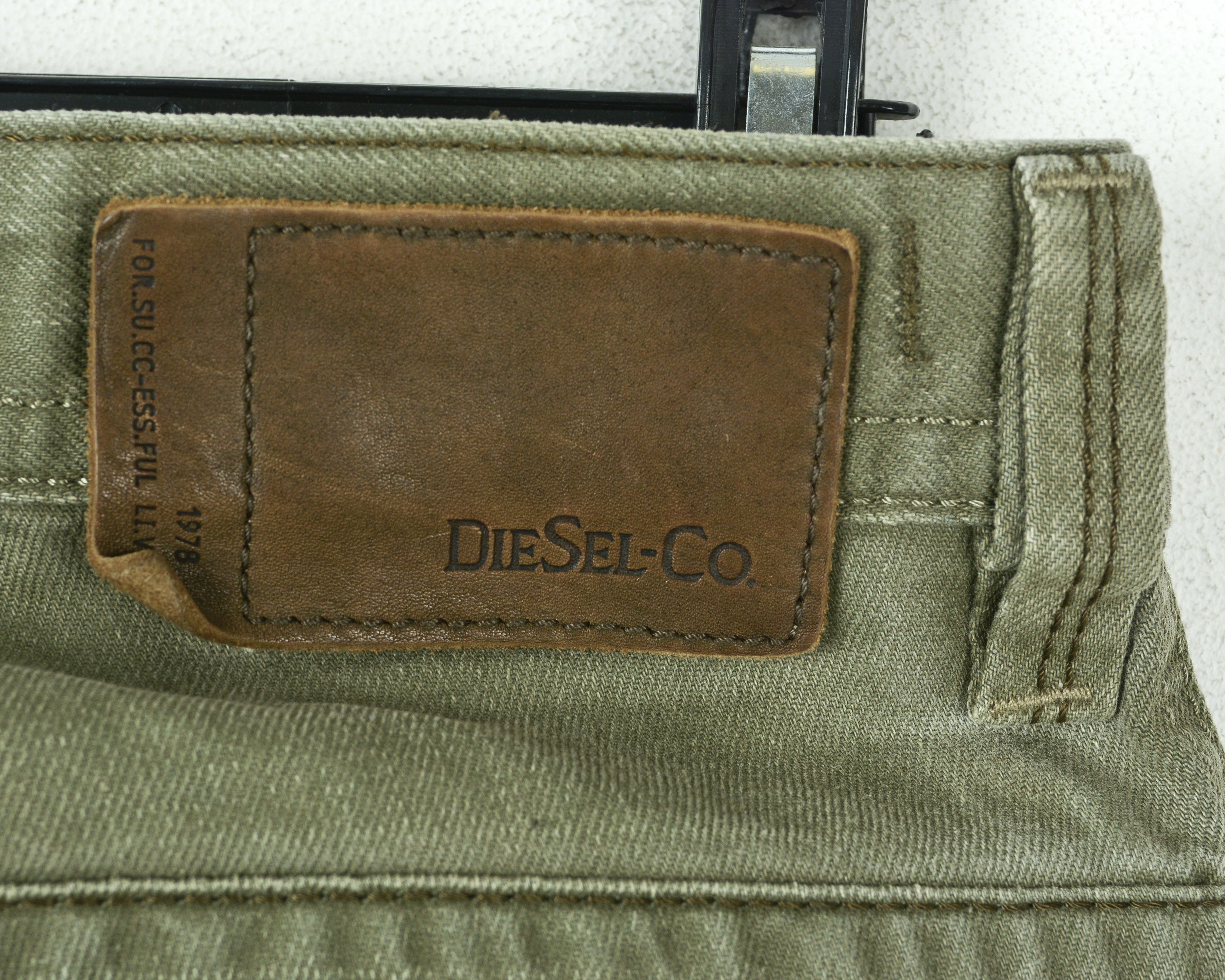 Diesel Thavar W29 L32 Slim Fit Skinny Leg Jeans Denim Pants Size US 29 - 7 Thumbnail