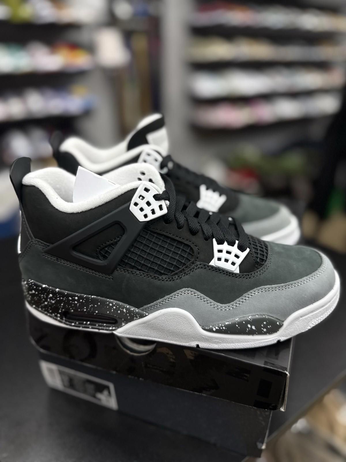 Jordan Brand Air Jordan 4 Retro 'Fear' 2024 FQ8138-002 Ship Now Size 8.5 Size US 8.5 / EU 41-42 - 9 Thumbnail
