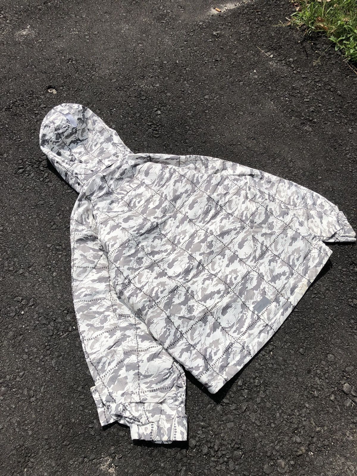 Japanese Brand Japanese Brands Kissmark Camo Colourway Ski Jacket Size US L / EU 52-54 / 3 - 15 Thumbnail
