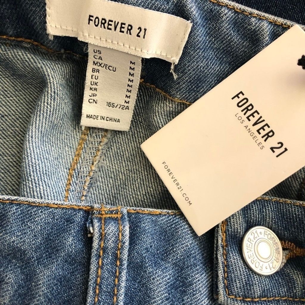 Forever 21 Y2K Mini Skirt Zipper Front Patch Pockets Denim Blue sz M Size 30" / US 8 / IT 44 - 8 Thumbnail